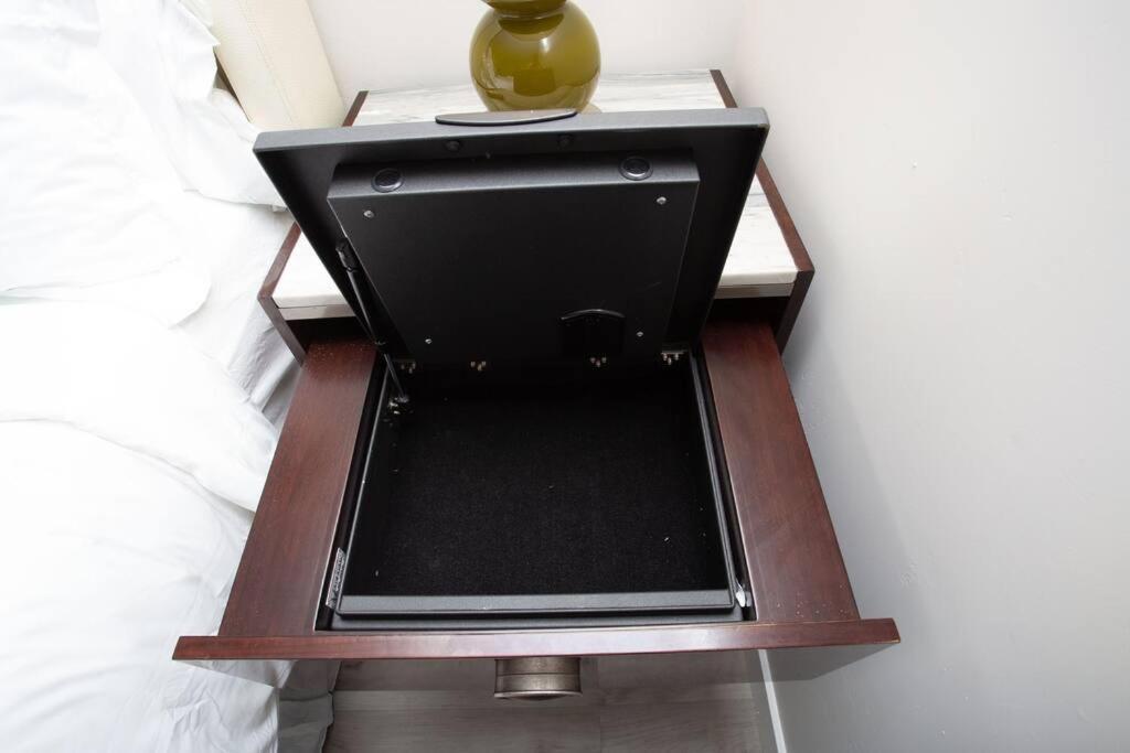 Comfy Studio With Cali King Size Mattress سان دييغو المظهر الخارجي الصورة